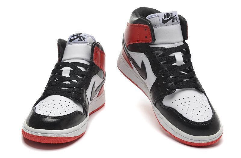  Nike Air Jordan 1 Retro