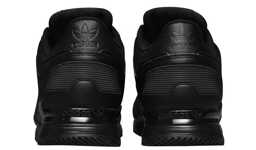  Adidas ZX 700