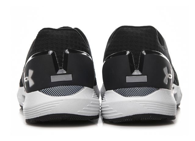 Under Armour Hovr Sonic черно-белые (40-44)