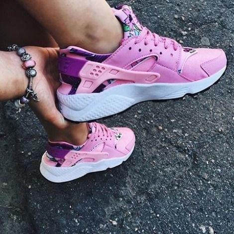  Nike Air Huarache