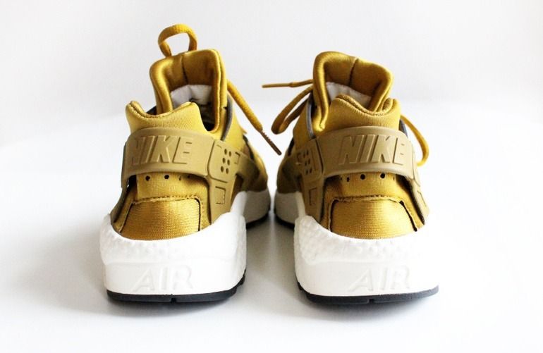  Nike Air Huarache