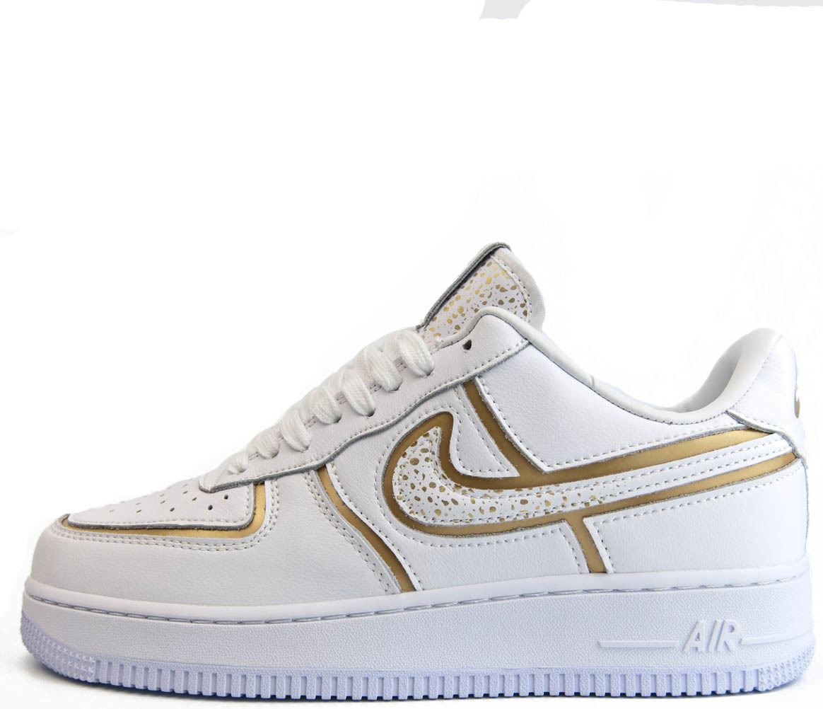  Nike Air Force 1 Low Wmns CR7 White / Gold